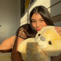 EvaRoss_18's Profile Pic