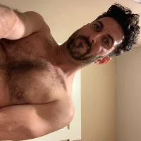 Ảnh Đại Diện HugeBallsFloppyCock