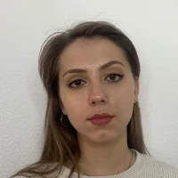 MarciaCros's Profile Pic