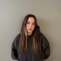 OrphaVaux model avatar