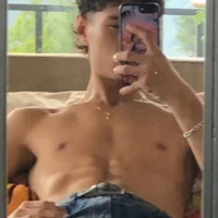 NeedASugarMommy's Profile Pic