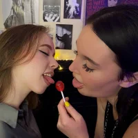 Alice_andBella - Profil Fotoğrafı