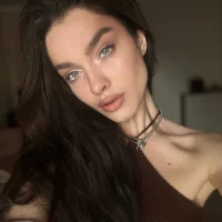 BellaStevenson's Avatar Pic