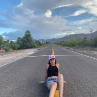 Emilyxv's Profile Pic