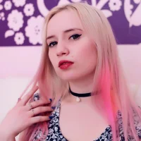 MirabelBang's Profile Pic