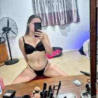 Trisha_OF's Profilbild