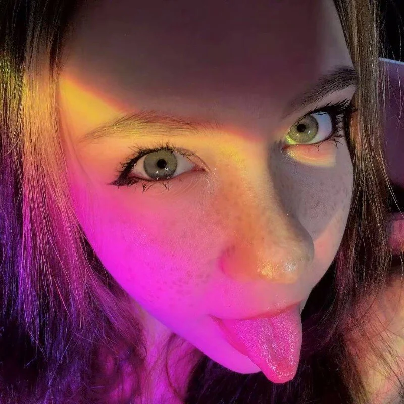 Shiny_Ashley