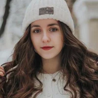 Helena_Crystall's Avatar Photo