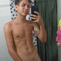 Slimhot_19's Profile Pic