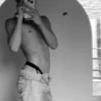 dyllan_femboy's Avatar Pic