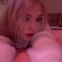 SABINA_LILLOS19's Profile Pic