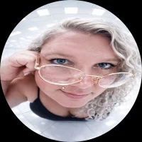 Awatar – CurvyAnonymousGirl89