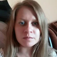 lovellly's Profile Pic