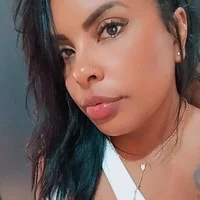 Ellenzinhah's Profile Pic