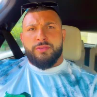Selamihiii's Avatar Photo