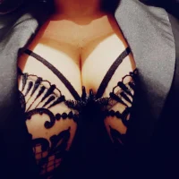 Hot2Together's Avatar Pic