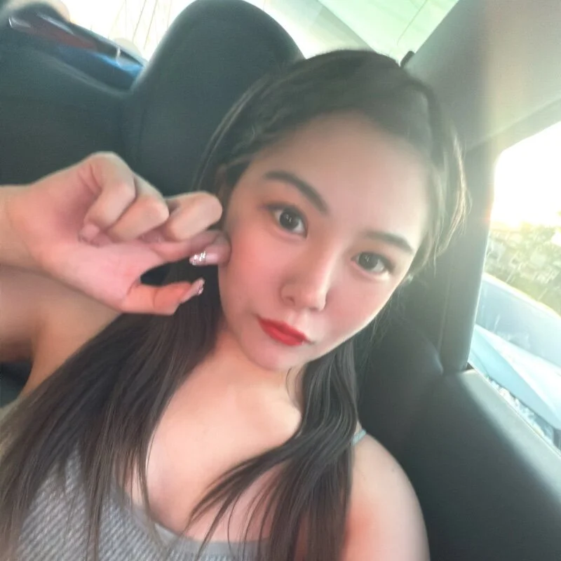 luna_pi25 profile photo