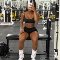 Whitney_00's Avatar Pic