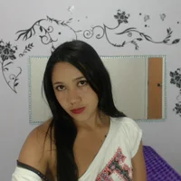 Franchescalatinhot Φωτ, Προφίλ