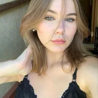 Gambar Profil Miss_Lydia_