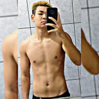 Raissafernades's Profile Pic