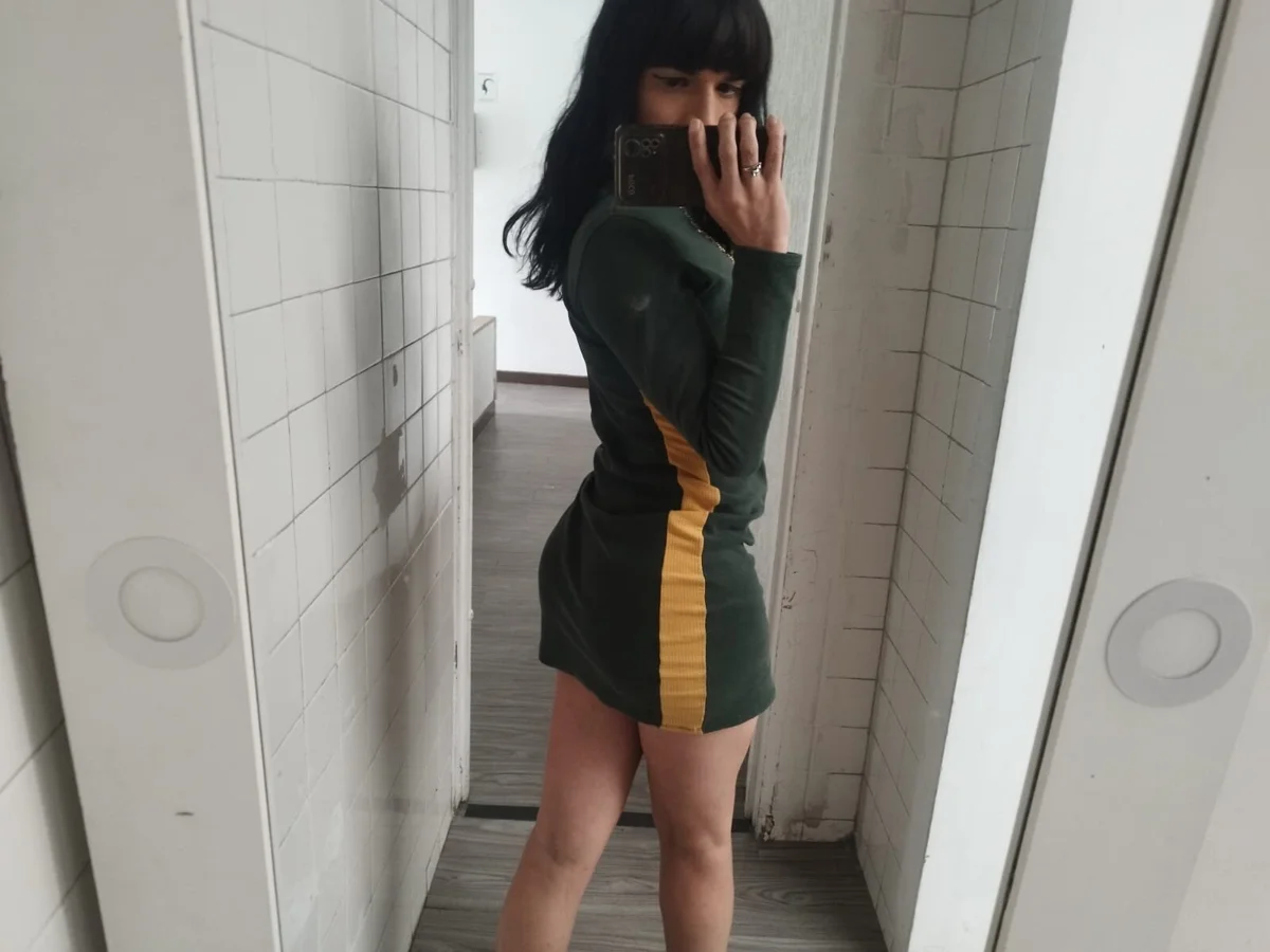 Трендове зображення  7075 Gia_Demie