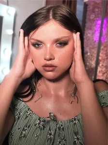 Chamoomile Public Foto 3