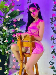 Jasmin_Skinny 🌸🌷 Immagine  3