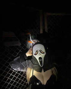 Katewalker_ SPOOKY SEASON Foto 2