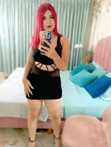 CorineRay Sexy Girld Pic