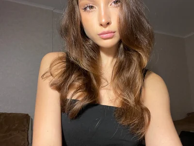 CaraMalpica 💇‍♀️ How Do You Like My Hairstyle? Foto 3