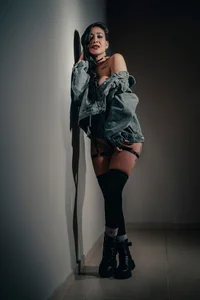 _kelly_hous36 kullanıcısının Professional pictures albümü -  2 fotoğraf