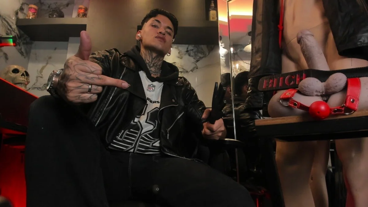 ภาพที่กำลังนิยมของ AlecBanne  5201