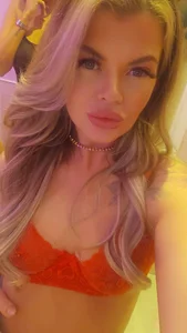 Just_peaches_not_cream Public Pic 5