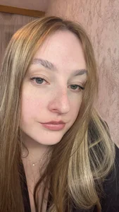 MadeleneEfrons Public slika 2