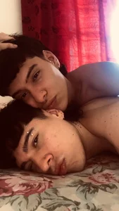 deanmoons_boys_ Public Pic 3