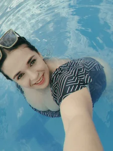 Isabella_cherry69Pool Day图片 6
