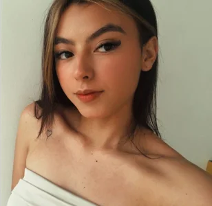 __Nahomy: Public ( фото)