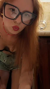 ViktoriaSilkの😘😘😘の 2枚の写真