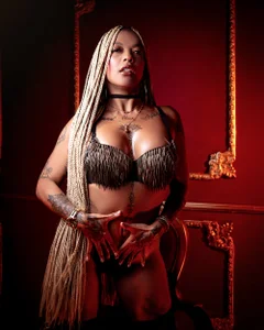 Kenya_carper Top model Kenya Pic 2