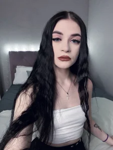 Molly_Crystall Me❤️  3টি ছবি