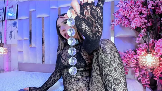 samarajhonsonのenjoy these balls with meの 5枚の写真