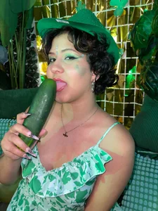 LaraSpark__ 💚Green Desire💚 Gambar