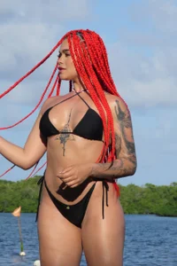 LeaThompson Sun and ocean Foto 3