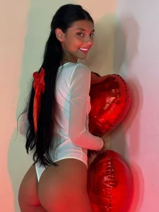 Charlote_zc Happy valentine's day 🎀 Bilde 3