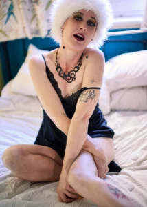 Verity_Vix Sample boxers, blue wig, bath time and others Bilde 8