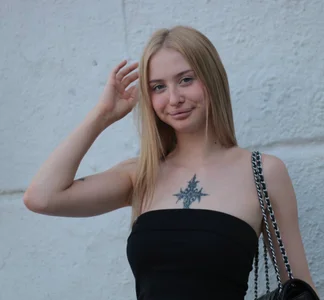 BlondieBoom just me Pic 2