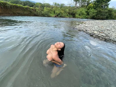 clear waters de Laura-mayer  5 photos