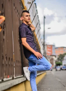 junior_friendss Public Pic 4