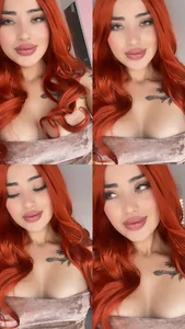 violet_myerrs 🧡 Foto